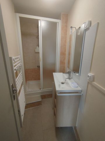 Location Appartement 2 pièces 57m² - Photo 4