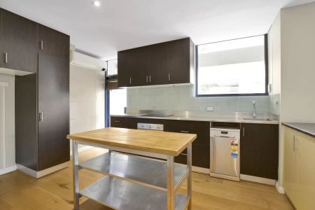 Premium Inner-City Apartment - Photo 2