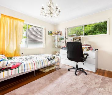 Charming Indooroopilly Home At A Bargain! - Photo 2