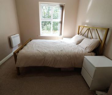 2 bedroom apartment to rent - Photo 4