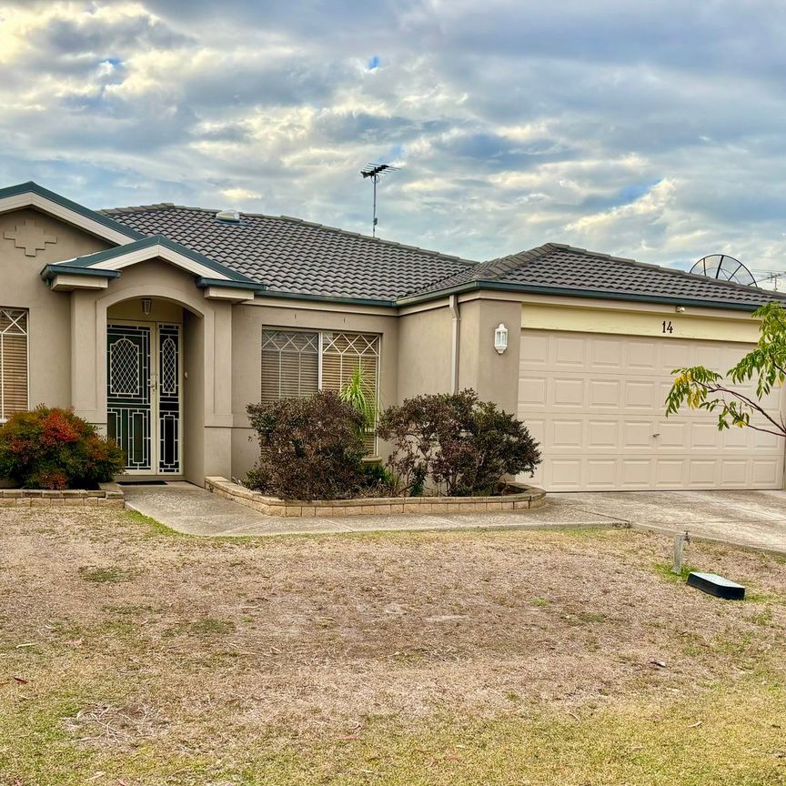 14 Finchley Park Crescent, 3029, Tarneit Vic - Photo 1