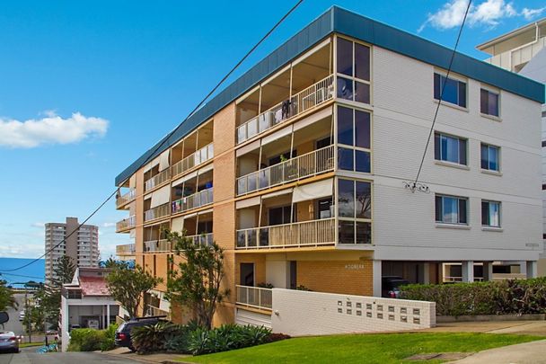 OCEAN AND HARBOUR VIEWS - ELEVATED APARTMENT - PET FRIENDLY UPON APPLICATION - Photo 1