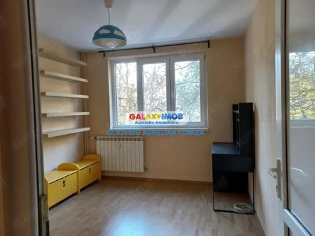 Inchiriere apartament 2 camere Romancierilor - Photo 3