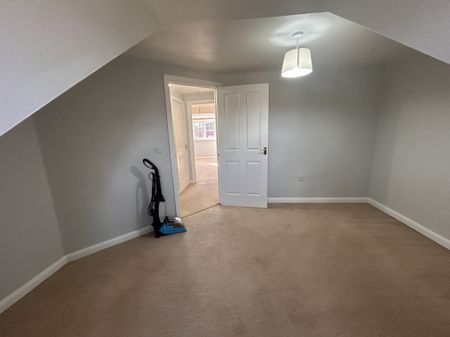 2 bedroom apartment to rent - Photo 3