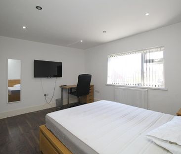 1 bedroom in a house share to rent - Photo 5