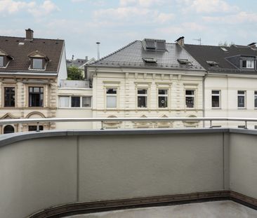 Briller Viertel: Helle Dachgeschosswohnung mit Balkon in gepflegtem... - Photo 1