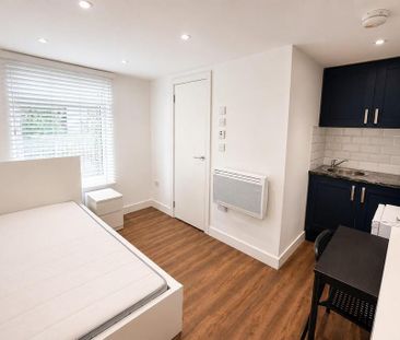 1 bedroom in a house share to rent - Photo 5