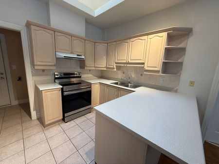 For Lease - 9 Bunhilll Court, Ajax, Ontario - Photo 4