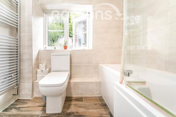 3 bedroom semi-detached house to rent - Photo 1