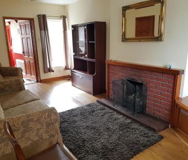 9 Main Street, Broughshane, Ballymena, BT42 4JW - Photo 2