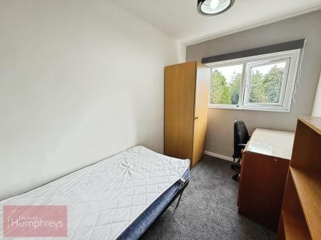 Woods Avenue, Hatfield, AL10 - Photo 3