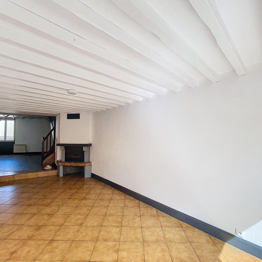 Location Maison 4 pièces 85m² RIOM 63200 - Photo 1