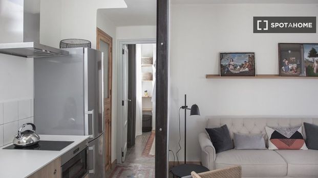 2 room luxury Apartment for rent in Valencia, Spain - Photo 1