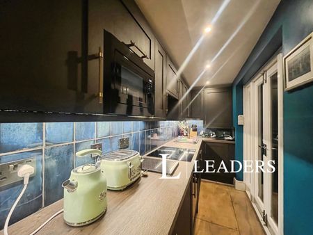 2 bedroom cottage to rent Gloucester Street, Brighton, East Sussex, BN1 - Photo 3