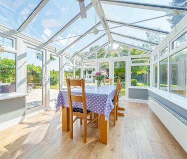 5 bedroom detached house to rent - Photo 1