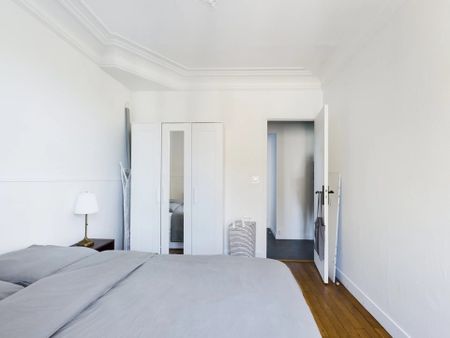 IVRY SUR SEINE - 2 PIECE MEUBLE 33M² - REFAIT A NEUF - Photo 3