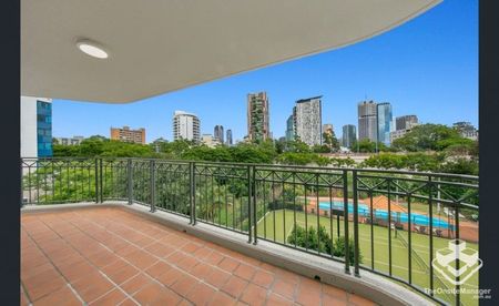 UNFURNISHED 2 BEDROOM 2 BATHROOM APARTMENT - AVAILABLE 24TH APRIL - Photo 4