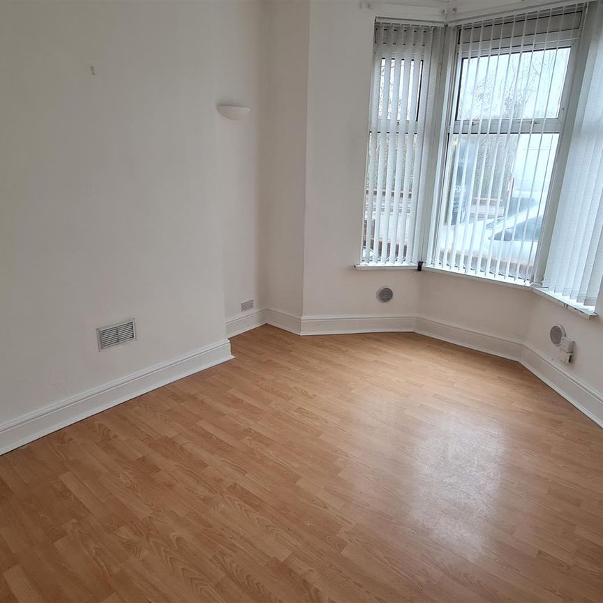 Clarence Embankment, Cardiff - Photo 1