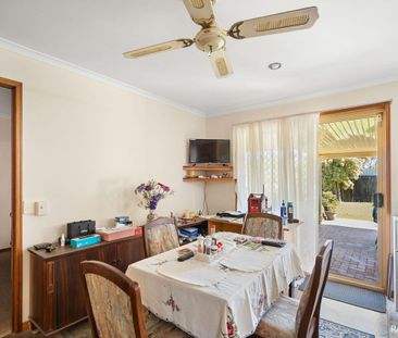 Charming Family Home in Point Vernon - Photo 3