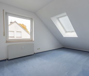 Schöne ca. 135 m² große 4-Zimmer-Maisonettewohnung mit Dachatelier ... - Photo 3