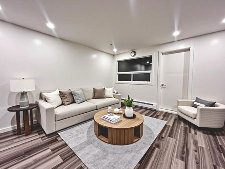 Westwood House - Photo 2