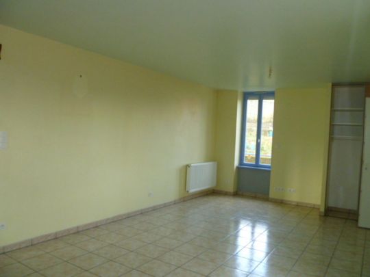 T4- REGNY - Photo 1