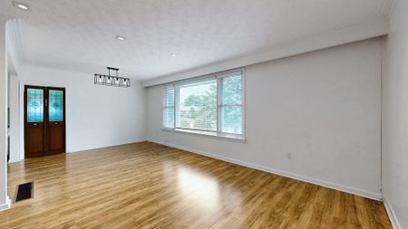 For Lease - 365 Osiris Drive, Richmond Hill, Ontario - Photo 5