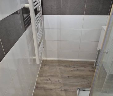 F2 Neuf - SARTROUVILLE - Photo 3