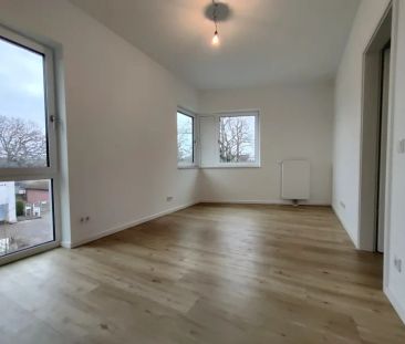 Lichtdurchflutete 3 Zimmerwohnung mit großen Balkon - Photo 3