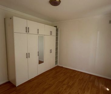 Generous Family Home In Quiet Location - Photo 3