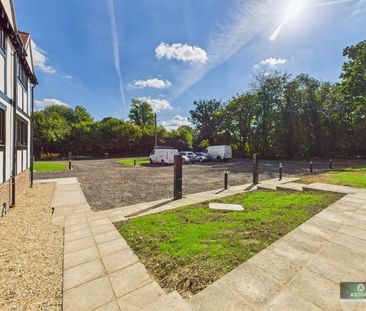 Old Hollow, Worth, Crawley - Photo 5