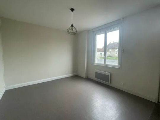 Maison à Louer à Chaunay - Photo 1