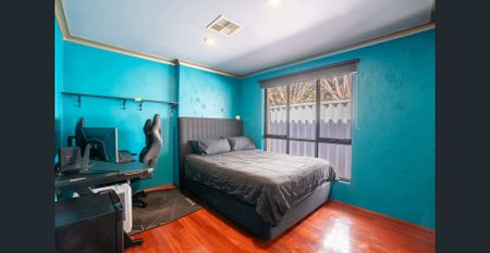 4x2 with extra kitchenette Pool servicing included. - Photo 3