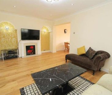 Benfleet Close, Sutton, United Kingdom, SM1 - Photo 3