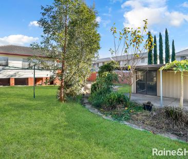 Spacious Three Bedroom Family Home - Photo 5