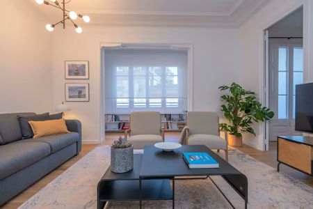 Gran Via de les Corts Catalanes, Barcelona, Catalonia 08007 - Photo 4