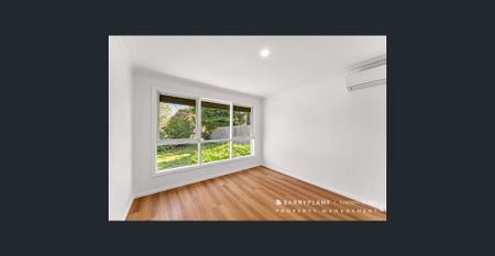 Fully Renovated Family Home in a Prime Location! - Photo 4