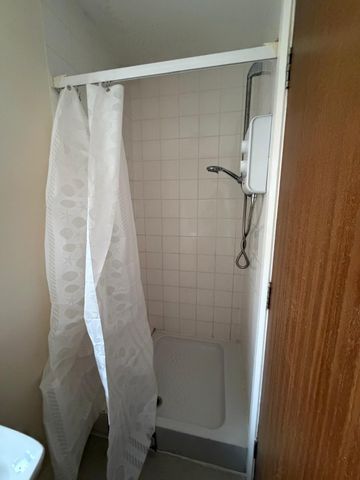 ONE BEDROOM FLAT - Photo 5