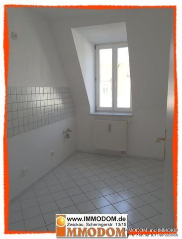 3-Zimmer-Wohnung mit großem BALKON und LAMINAT in Zwickau, zentrumsnah und im Dachgeschoss - Photo 5