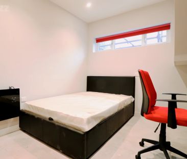 Entire Place·4B4B··1·11A Lower Ford Street - Photo 6