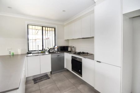 15 Eurawillah Street, Orange. - Photo 3