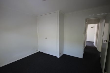Two bedroom ground floor - Photo 5