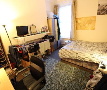 5 bedroom terraced house to rent - Photo 5