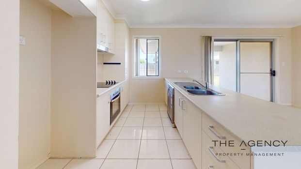 Great Family Home! - Photo 1