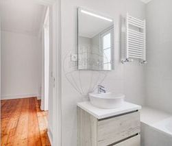 Apartment Renovated 3 bedrooms for rent Mercês Lisboa - balcony, ce... - Photo 5
