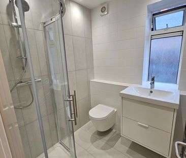 2 Bed Maisonette, Glendun Court, W3 - Photo 5