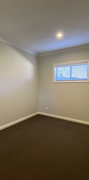 Stylish & Private Two-Bedroom Granny Flat in Prime Location - Photo 2