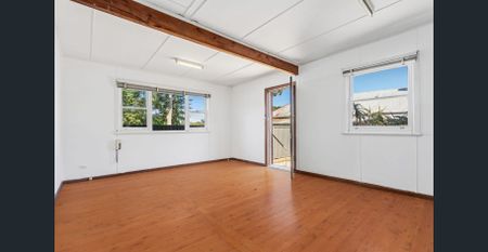 Spacious Two-Bedroom Home with Lock-Up Garage and Bonus Storage - Photo 2