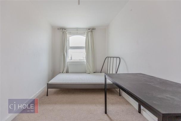 3 bedroom apartment to rent - Photo 1