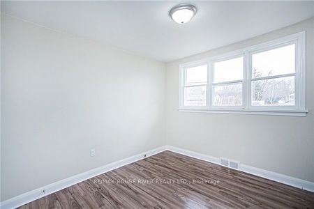 For Lease - 200 Trent Street, Whitby, Ontario - Photo 3